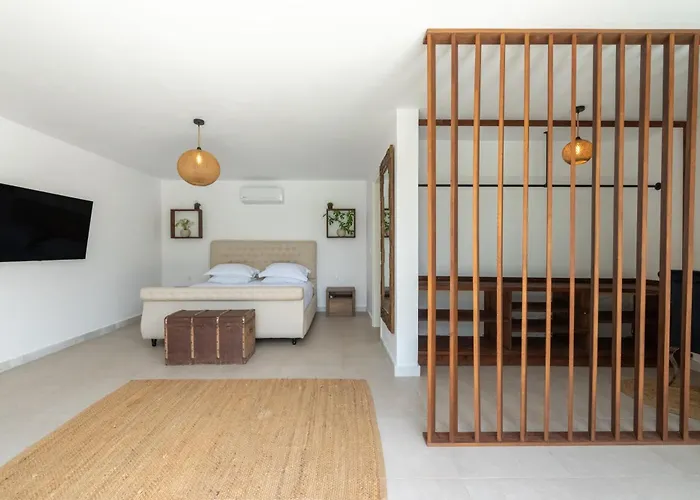 Villa The Well House By Iwawi
