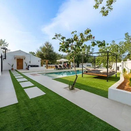 Villa The Well House By Iwawi Faiakes